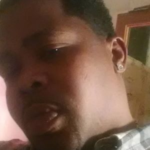 Meet your Posher, Carlos